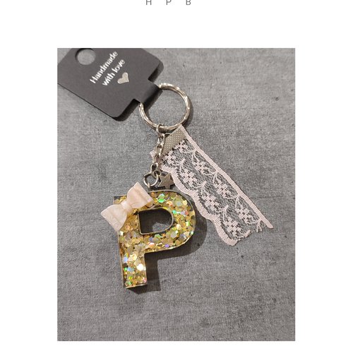 Porte clé alphabet en résine "p"