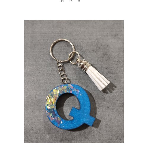 Porte clé alphabet en résine "q"
