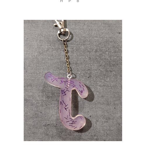 Porte clé alphabet en résine "t"