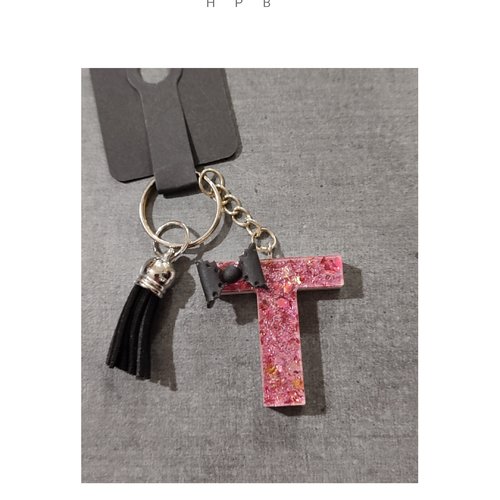 Porte clé alphabet en résine "t"