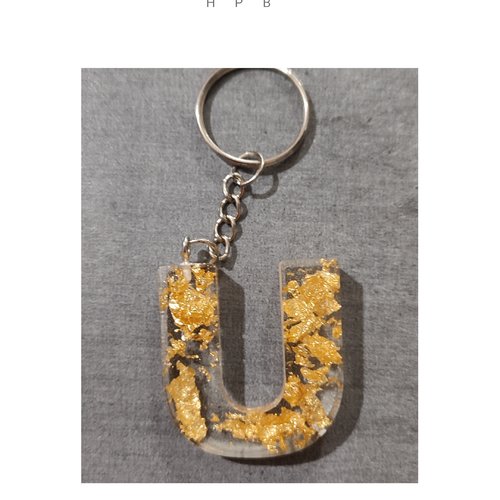 Porte clé alphabet en résine "u"