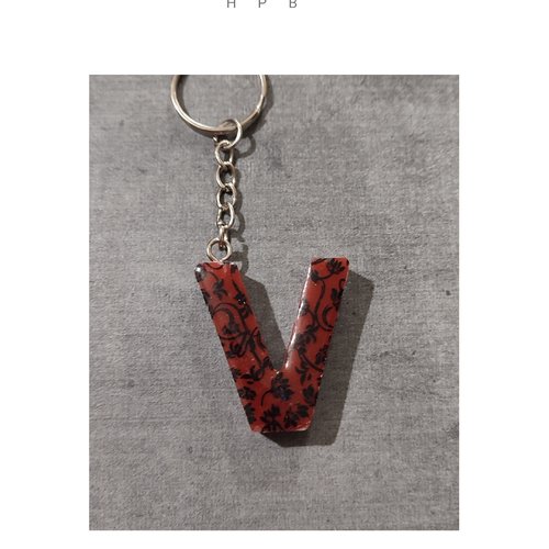 Porte clé alphabet en résine "v"