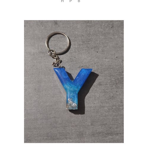Porte clé alphabet en résine "y"