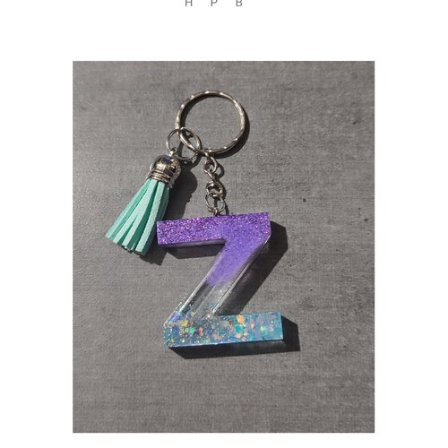 Porte clé alphabet en résine "z"