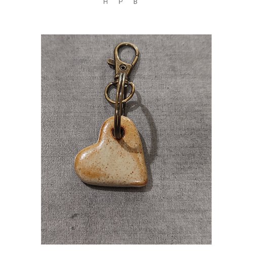 Porte clé coeur céramique