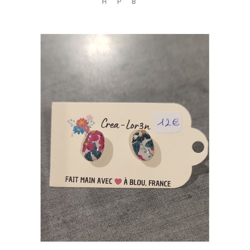 Boucles d'oreilles puces