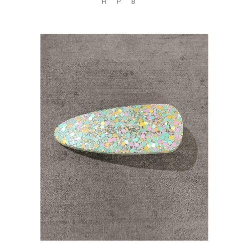 Barrette à paillettes
