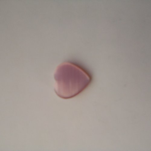 Perle cœur rose œil de chat percée 17mm