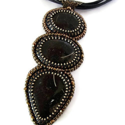 Collier pendentif collier brodé, collier pierres fines, ras de cou, collier noir et bronze, collier pendentif brodé jaspe noir et cuir, idée cadeau pour elle 