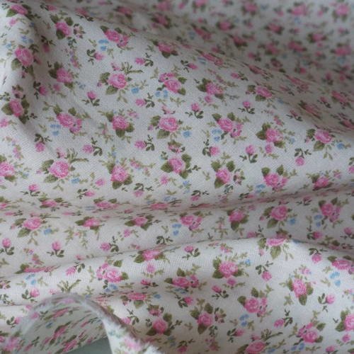 Tissu liberty - 100% coton - petites fleurs - largeur 1m50 