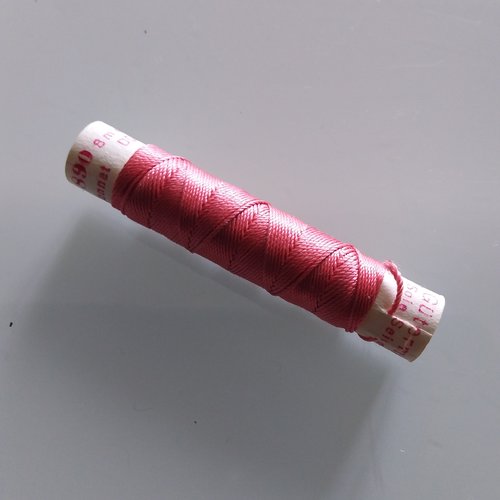 Fil à coudre - cordonnet de soie gutermann - col 890 - rose