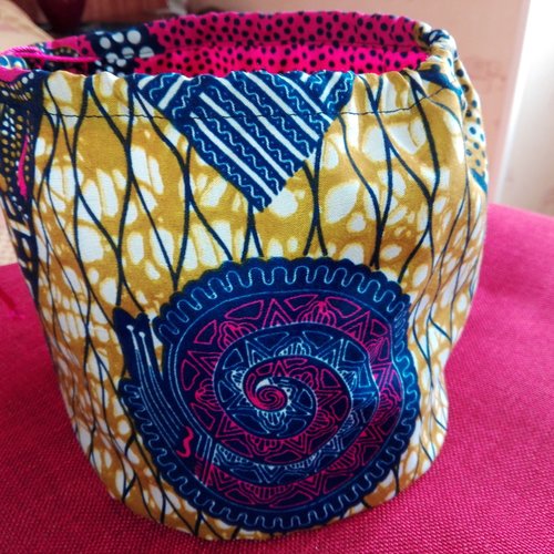 Sac ou pochette en wax, petit fourre-tout...