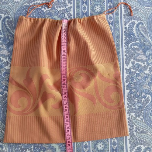 Sac rangement en satin ocre/vieux rose
