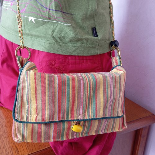 Pochette ou petit sac à main