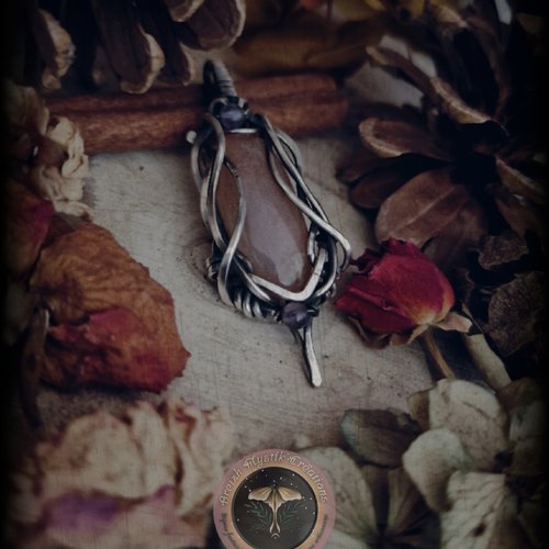 Pendentif en argent silver filled avec pierre de lune pêche et améthystes