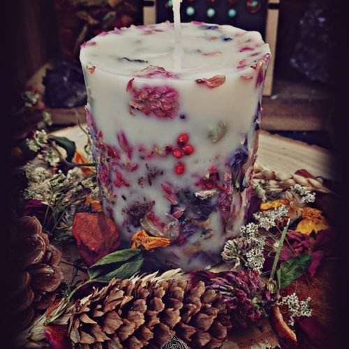 Bougie artisanale botanique parfumée lilas, fleurs de cotons et vanille