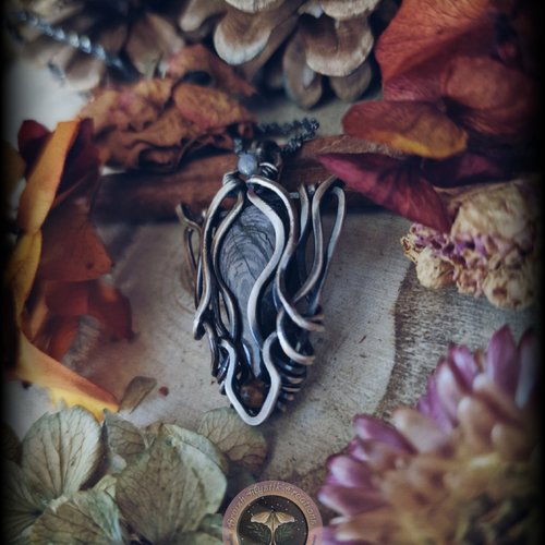 (adopté) pendentif silver filled hypersthène,turquoise et œil du tigre