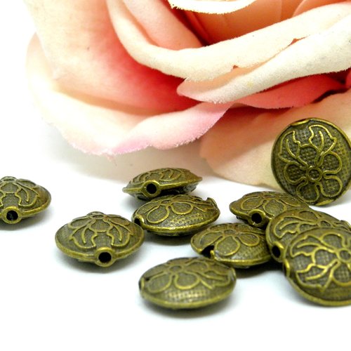 Perle ronde soucoupe baroque fleurie en métal bronze, perle ronde rosace fleurie en métal couleur bronze,