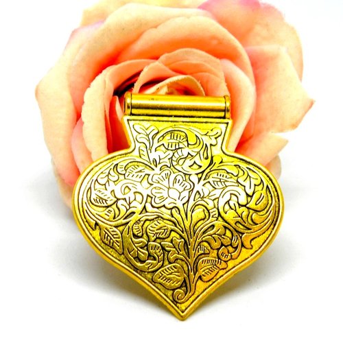 Pendentif médaillon signe de pic baroque fleuri, pendentif métal rond fantaisie doré,