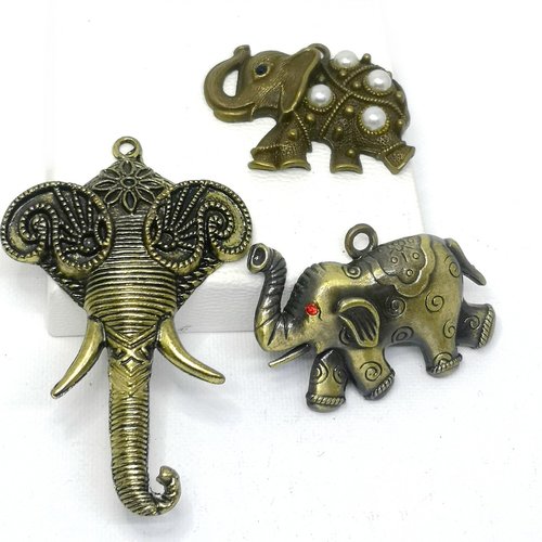 Lot de 3 éléphants bronzes strass, pendentifs éléphants stylisés en bronze,