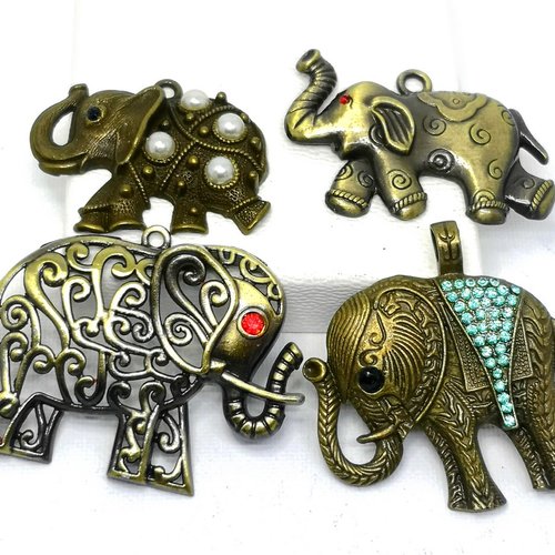 Lot de 4 éléphants bronzes strass, pendentifs éléphants stylisés en bronze,