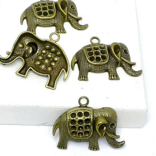 Lot de 4 éléphants bronzes, pendentif éléphant stylisé hippie bohème,