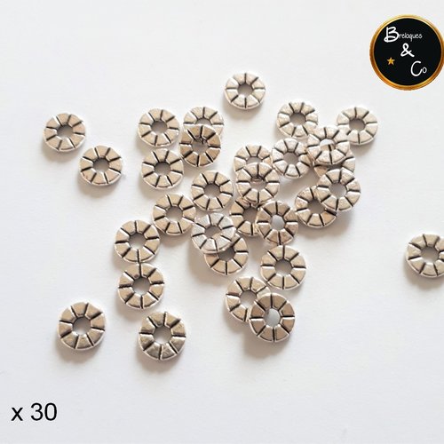 Perle intercalaire - séparateur - rondelle  fleur 8 mm - lot de 30