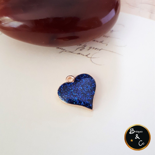 Breloque / pendentif coeur couleur or et bleu saphir brillant  pailleté
