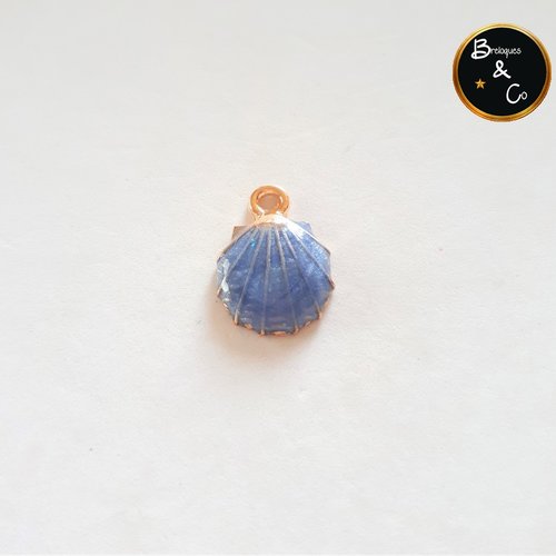 Breloque thème marin - coquillage couleur or et émaillé bleu pailleté