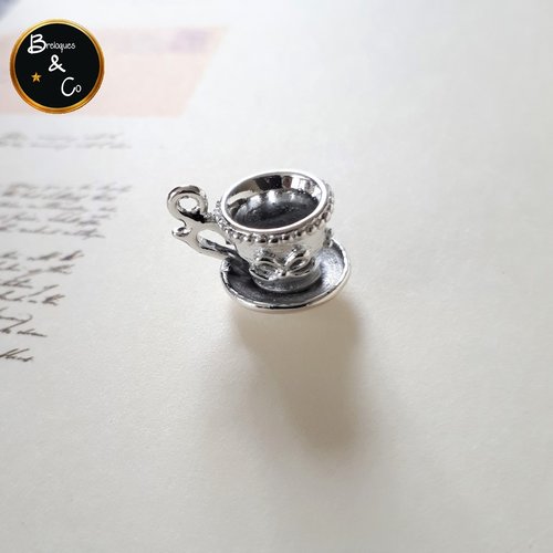 Breloque / pendentif tasse de thé - café en métal argenté
