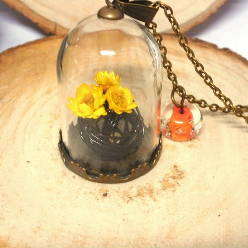 Sautoir globe en verre bouquet jaune perle filée orange