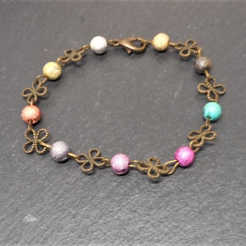 Bracelet bijou fleurs bronze, perles multicolores par breloques et cie