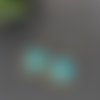 Boucles d'oreille dormeuses bronzes sequin rond et losange email turquoise par breloques et cie