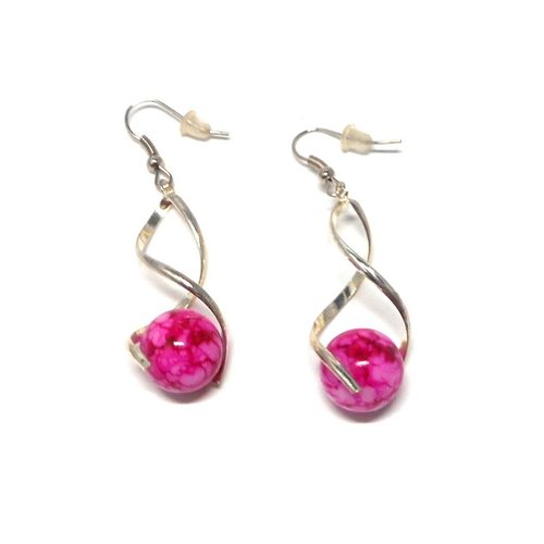 Boucles d'oreille spirale perle veinée rose