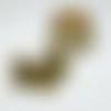2 pendentifs connecteurs petit plastron ethnique en métal bronze 41*38mm (uscb05) 