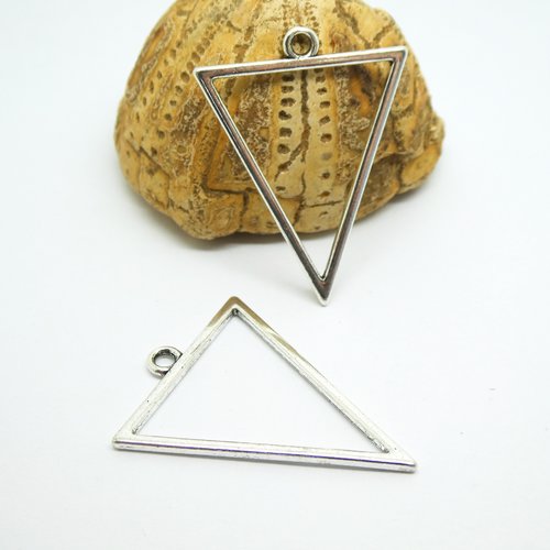 2 pendentifs géométriques triangle 35*27mm argent vieilli, breloques triangle  (8sba172)