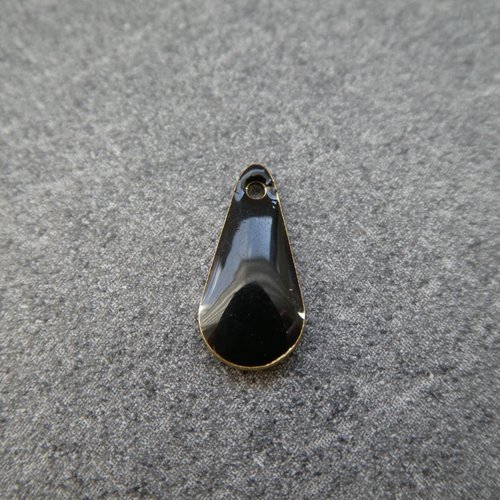 6 sequins émaillés forme goutte noir 12*5mm - base en cuivre doré (8ssq48)