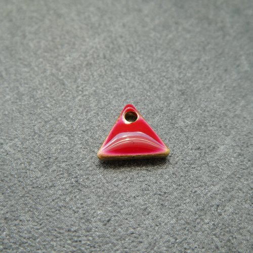 6 sequins émaillés triangle 8*7mm rouge - base en cuivre doré (8ssq100)