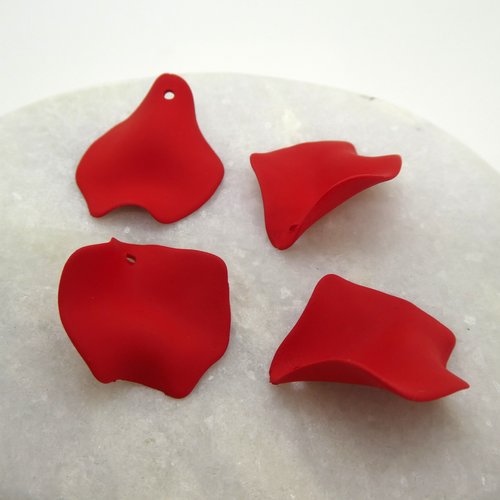 5 breloques, pendentifs pétale de fleur acrylique, 28*24mm, rouge (m16)