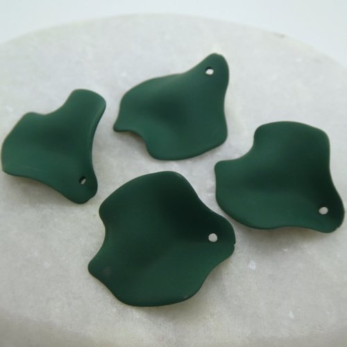5 breloques, pendentifs pétale de fleur acrylique, 28*24mm, vert sapin (m18)