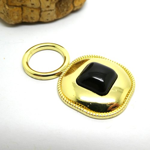 1 pendentif style ethnique, forme rectangle, 40*24mm doré et cabochon en résine noir (phbd50-a)