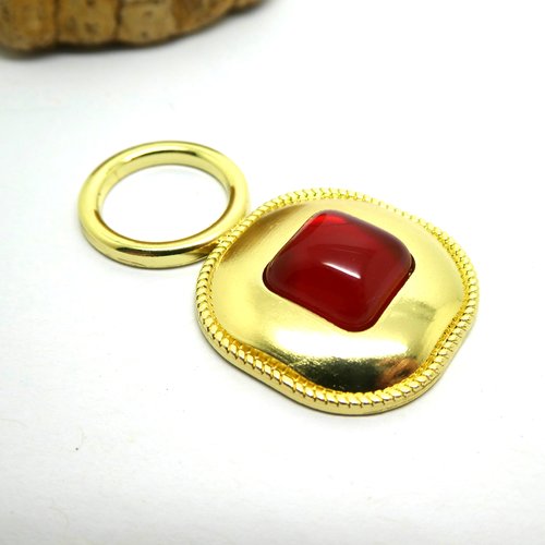 1 pendentif style ethnique, forme rectangle, 40*24mm doré et cabochon en résine rouge (phbd50-c)