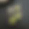 4 breloques coeur - 9*8mm - doré et émail vert néon (8sbd344)
