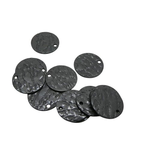 5 breloques, sequins ronds texturés 15 mm acier inoxydable couleur noir (usbkai03)
