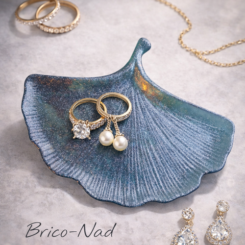 Vide-poche feuille de ginkgo en résine.