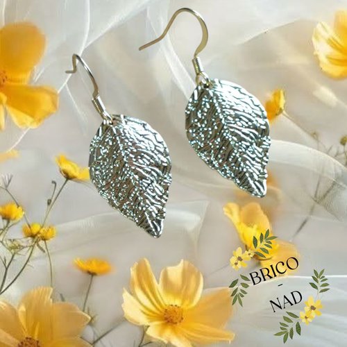 Boucles d'oreilles feuille dorée