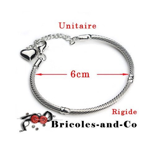 Bracelet chaine cœur argenté modèle a. rigide et ajustable taille  6cm. unitaire n°809