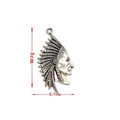 Pendentif indien modèle a couleur argenté. taille 5cmx2,7cm. unitaire n°13