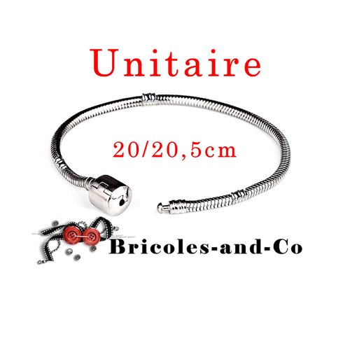 Bracelet argenté, longueur environ 20 à 20,5 cm  , épaisseur maille serpent 1,4 mm .