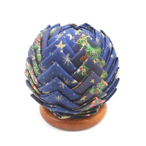 N° 52 boule artichaut  en tissu bleu multicolore  et doré  décoration de noël n°4